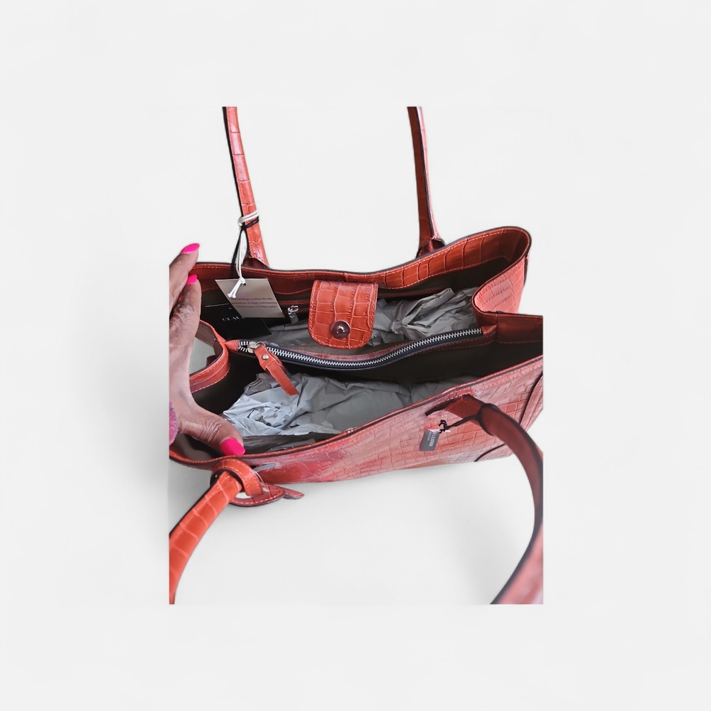 Elegant Crocodile-Embossed Tote Bag in Deep Red - Picture 5 of 6